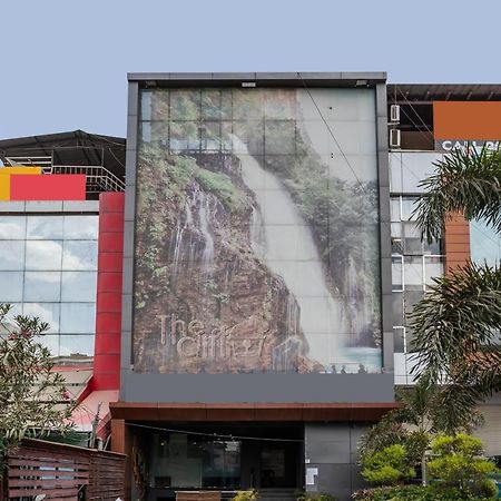 Oyo 29585 The Cliff Hotel Indore Exterior foto
