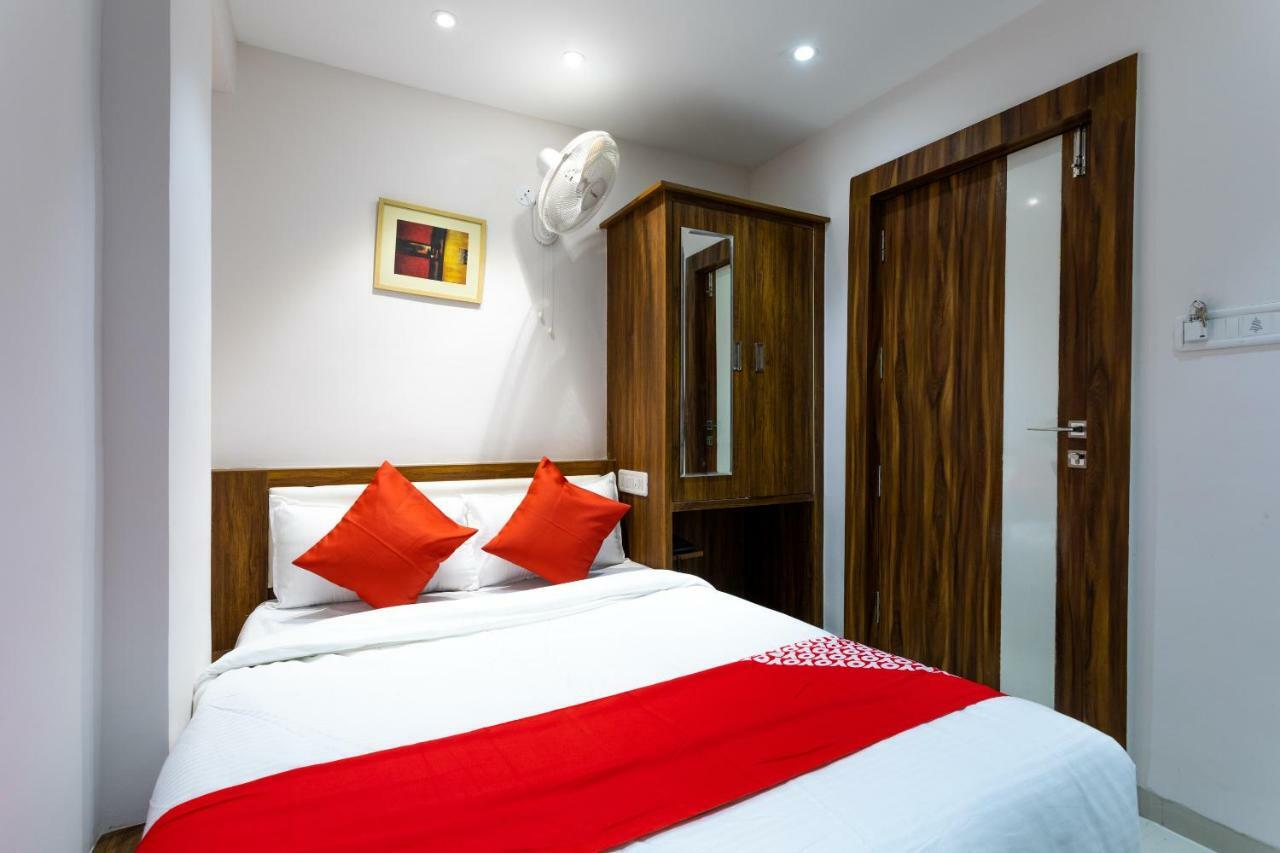 Oyo 29585 The Cliff Hotel Indore Exterior foto